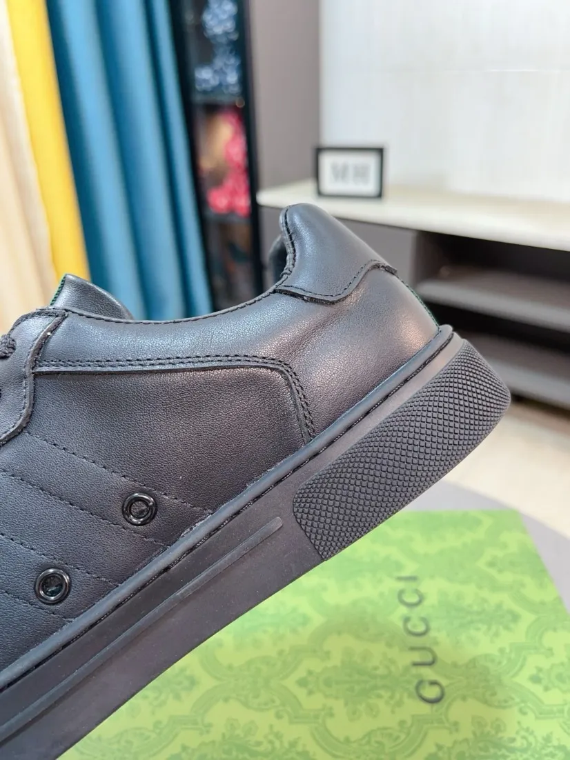 Factory price 440🌹🌹GUCCI [Gucci] New high-end brand of men's shoes, the latest fashionable casual men's shoes, trendy and versatile style, relaxed and sporty style, uppers imported from Italy, first-layer cowhide, genuine leather lining and ultra-fine workmanship. Original personalized fashionable rubber wear-resistant outsole, light and comfortable on the foot, size 38-44